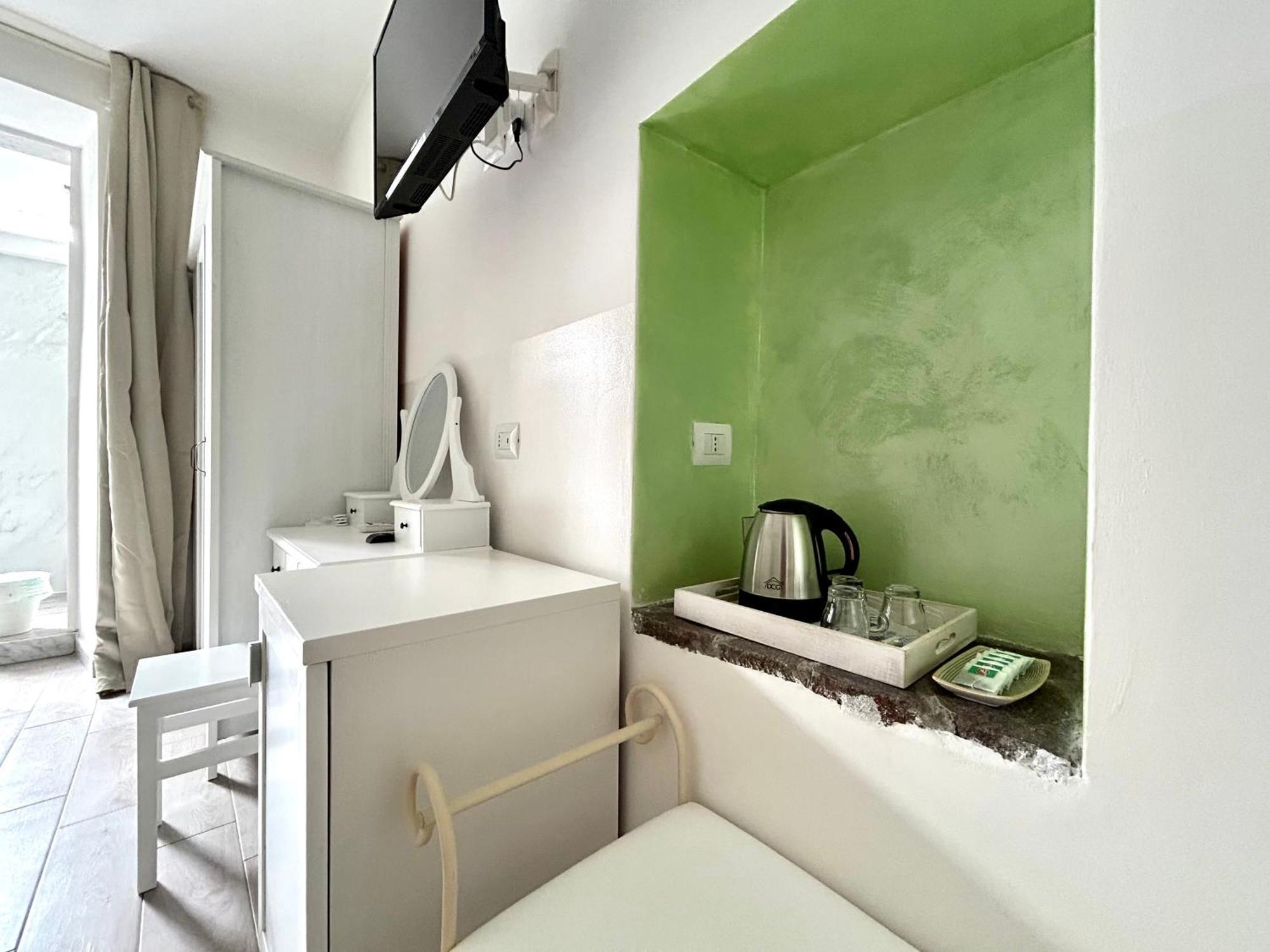 Fezzano / Portovenere Stilish Double Rooms With Sea View, Balcony Or Small Courtyard Экстерьер фото